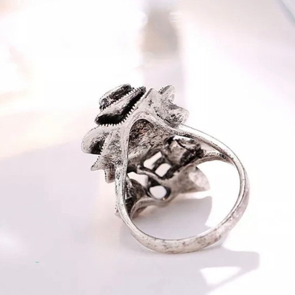 BLACK ROSE WEDDING RING - Picture 11 of 13
